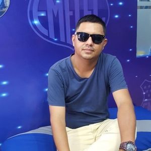 Meet your Posher, Carlos